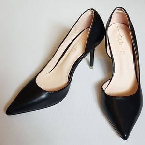 CLN pointed toe d'orsay Pump